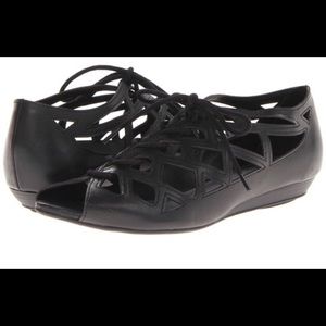 MIA Liz vegan gladiator sandals size 10